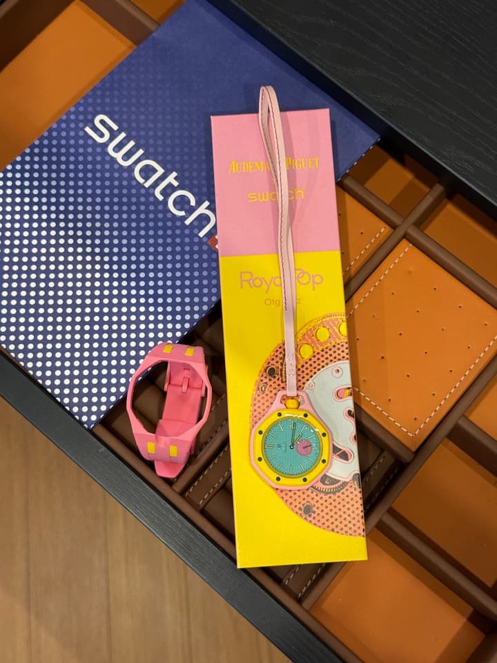Audemars Piguet Pink and Yellow Watch in Pink And Yellow