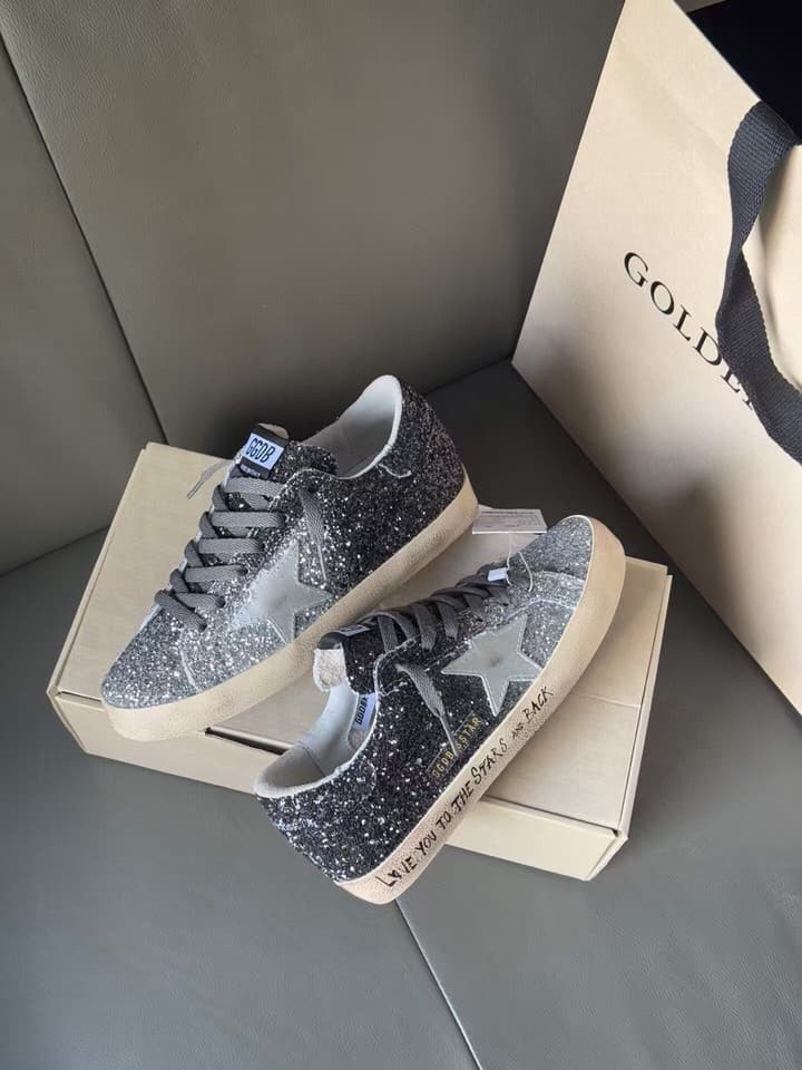 Golden Goose Superstar Sneakers – 2025 Collection in Gradient Gunmetal Silver Grid