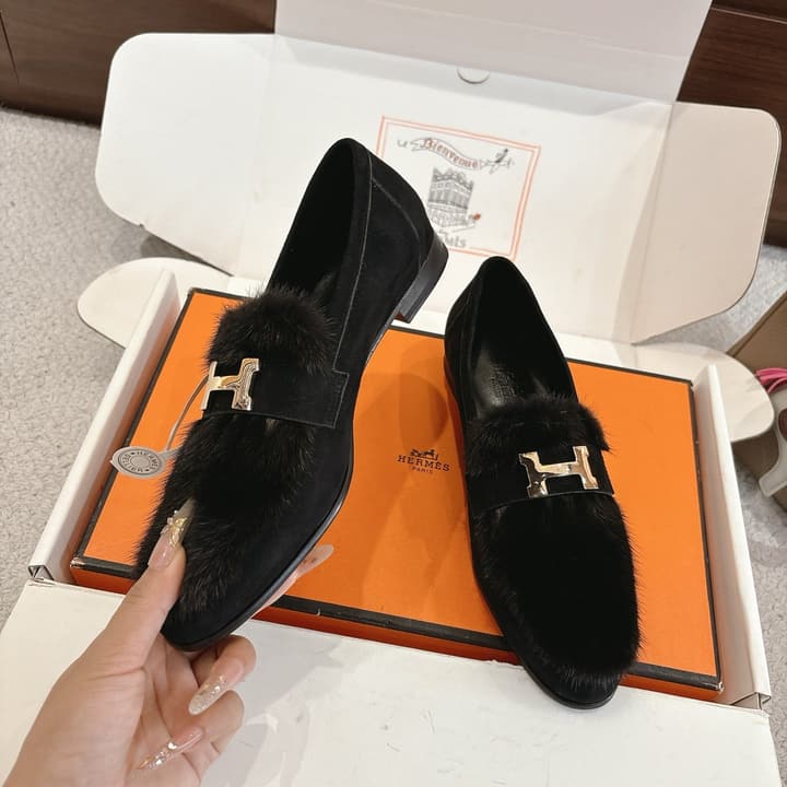 Hermès Mink Suede Loafers & Mules – Autumn/Winter Collection in Pale Tan Suede With Silver Hardware