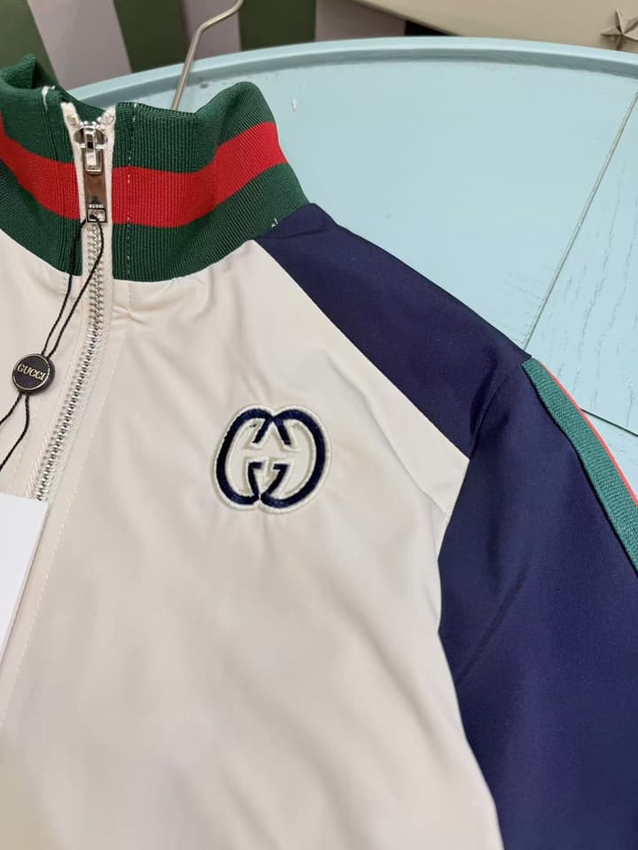 Gucci Kids Two-Piece Sweatshirt Set – 2025FW – Kids Collection in Cream And Navy Tracksuit Set