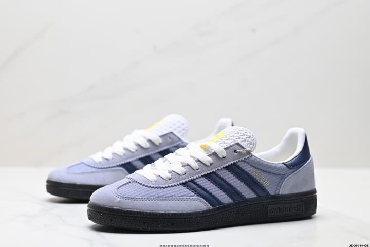 Adidas Handball Spezial Retro Casual Sneakers in Light Blue