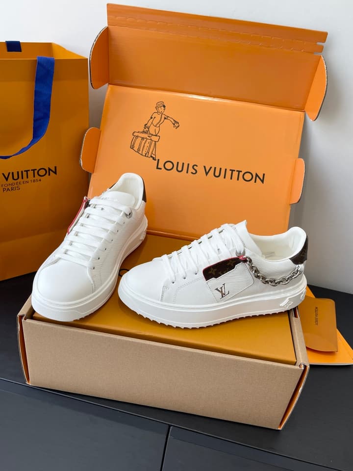 Louis Vuitton Monogram Chain Sneakers – 25SS in Gold