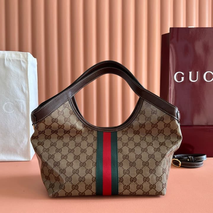 Gucci Giglio GG Supreme Handbag – 2026 Spring/Summer Collection in Crystal Brown GG Supreme