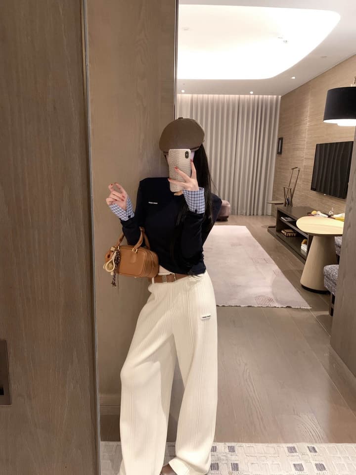 Miu Miu Casual Knit Pants with Khaki Belt – 25FW in Apricot