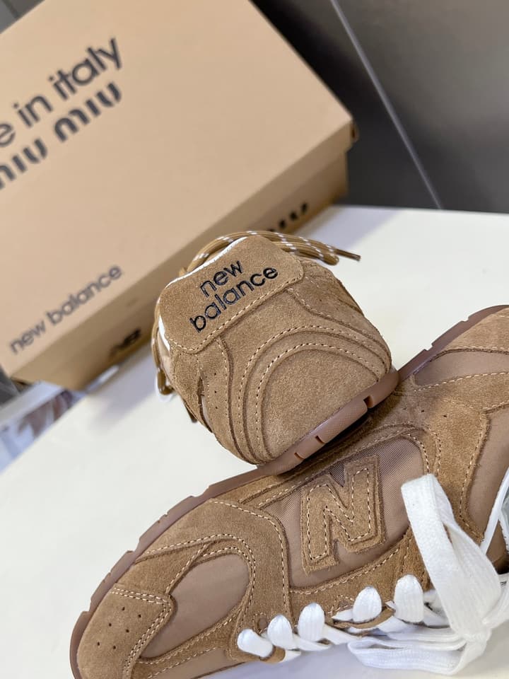 Miu Miu x New Balance 530 SL Sneakers