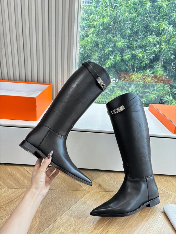 Hermès Classic Knee-High Boots – 2025 Autumn/Winter Collection in Two-tone Tan And Cream