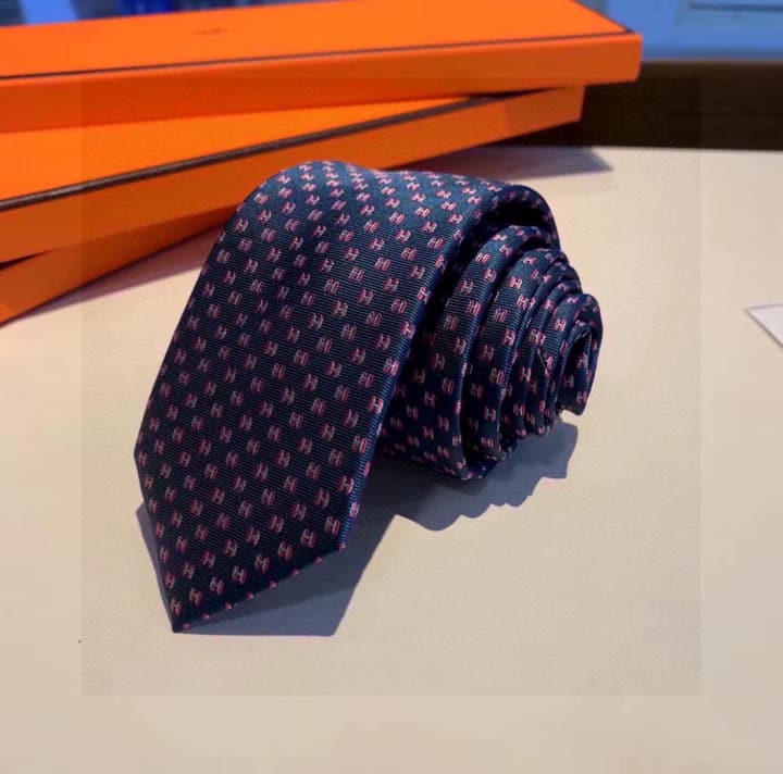 Hermès H-Letter Men's Silk Tie Series in Burgundy Microdot