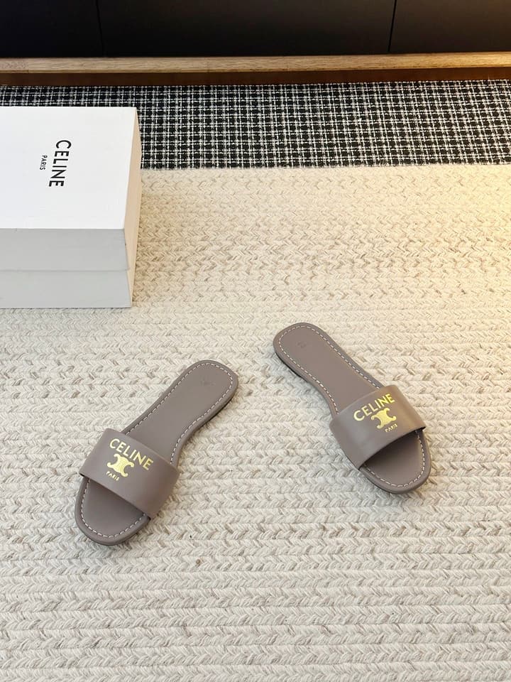 Celine Minimalist Triomphe Flat Sandals – Summer Collection in White