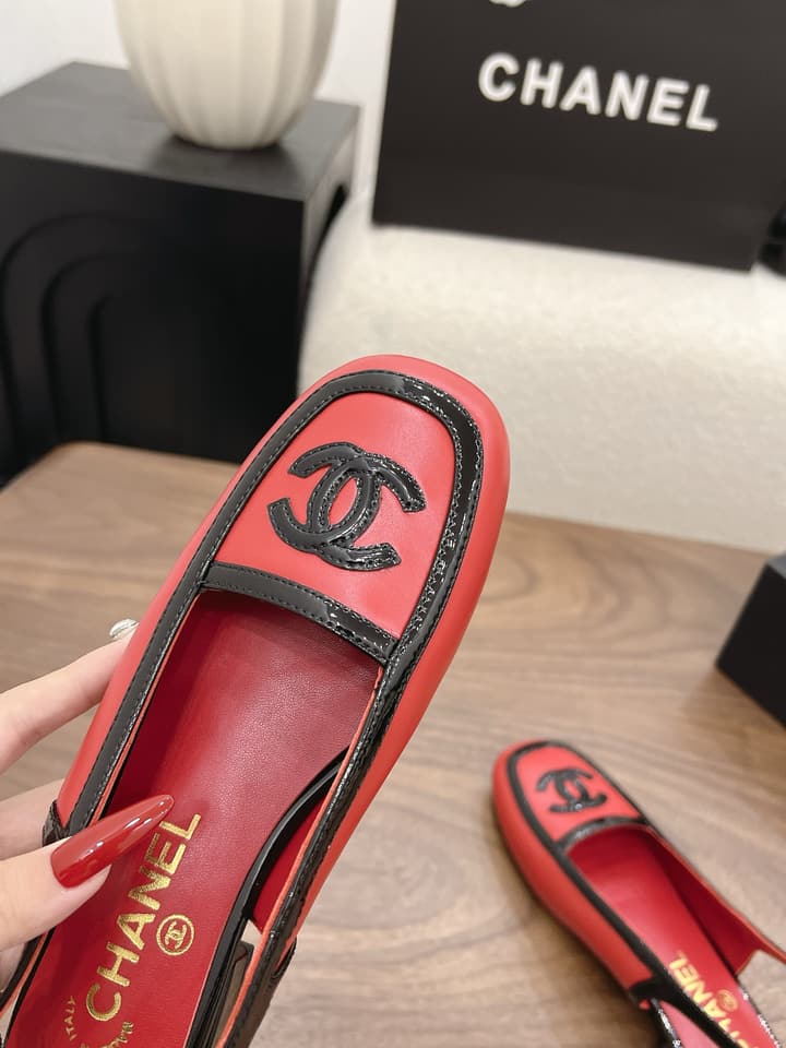 Chanel Leather Flats – 2026