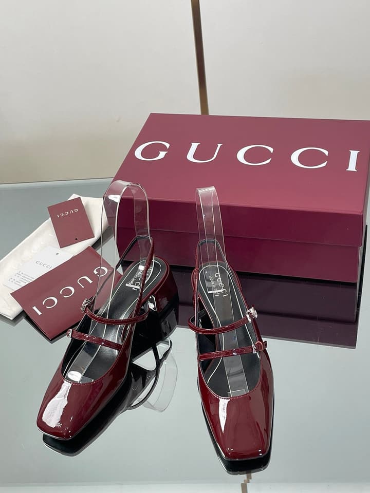 Gucci Crystal Double G Slingback Pumps – 2025 Fall Collection in Burgundy Red