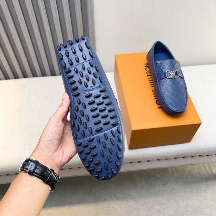 Louis Vuitton Pebbled Leather Driving Shoes in Black Textured Leather