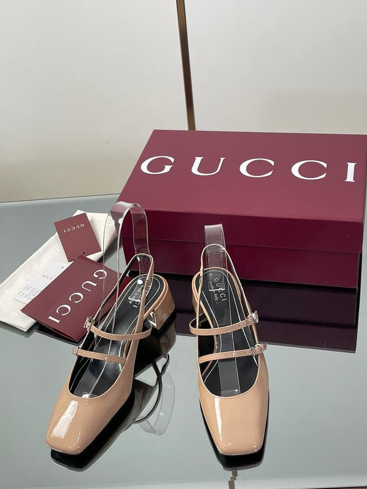 Gucci Crystal Double G Slingback Pumps – 2025 Fall Collection in Burgundy Red