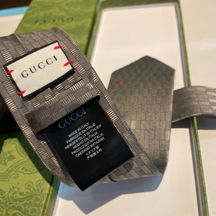 Gucci GG Logo Jacquard Tie in Black