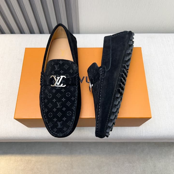 Louis Vuitton Pebbled Leather Driving Shoes in Black Textured Leather