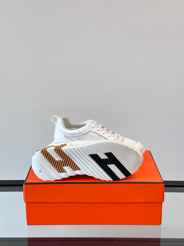 Hermès Bouncing Sneakers in White