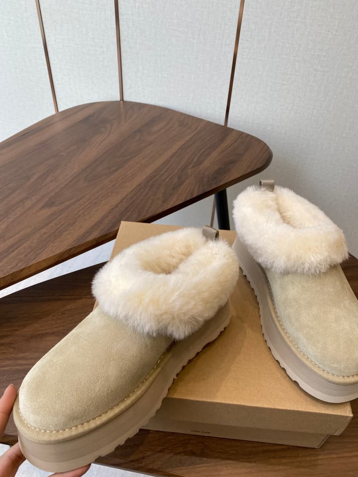 UGG Tazzler Sheep Wool Slippers – Autumn/Winter Collection in Black Suede