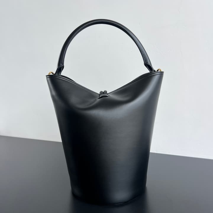 Bottega Veneta Liberta Bucket Bag – 25SS in Black