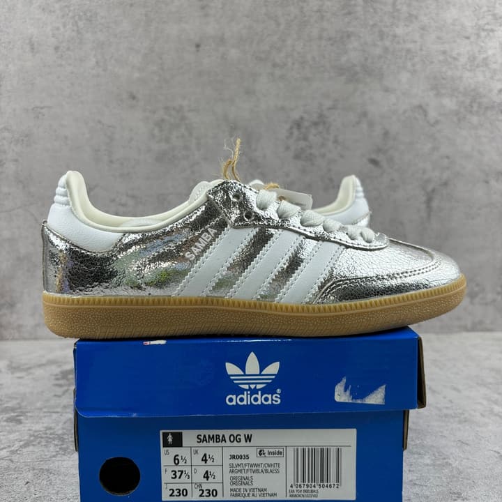 Adidas Samba OG Sneakers in Gold Metallic