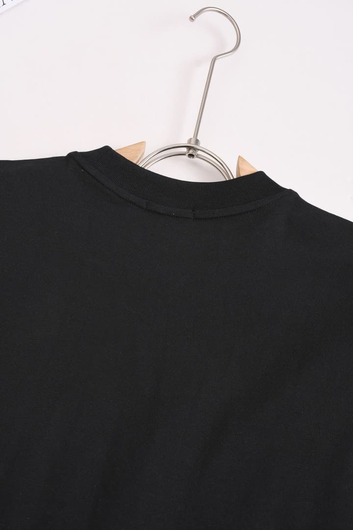 Moncler Classic Pocket Logo T-Shirt – 2026SS in Classic Black