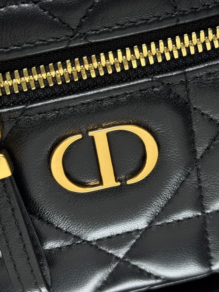 Dior 30 Montaigne Mini Vanity Case in Black Quilted Lambskin