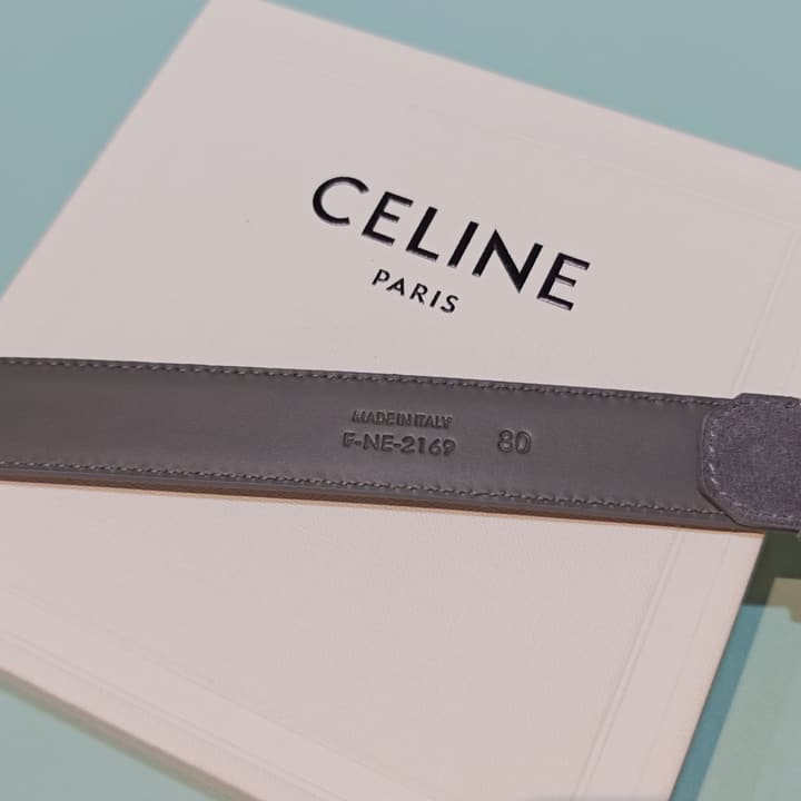 Celine 2.5cm Reversible Cowhide Belt in Classic Black