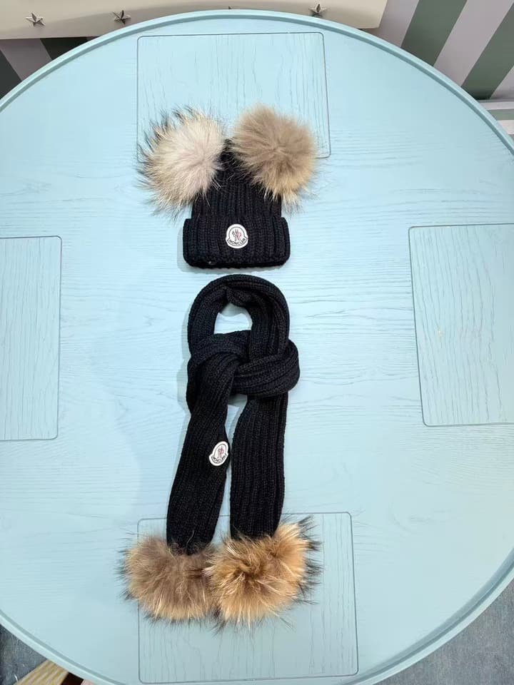 Moncler Kids Double Pom-Pom Hat and Scarf Set – Kids Collection in Black