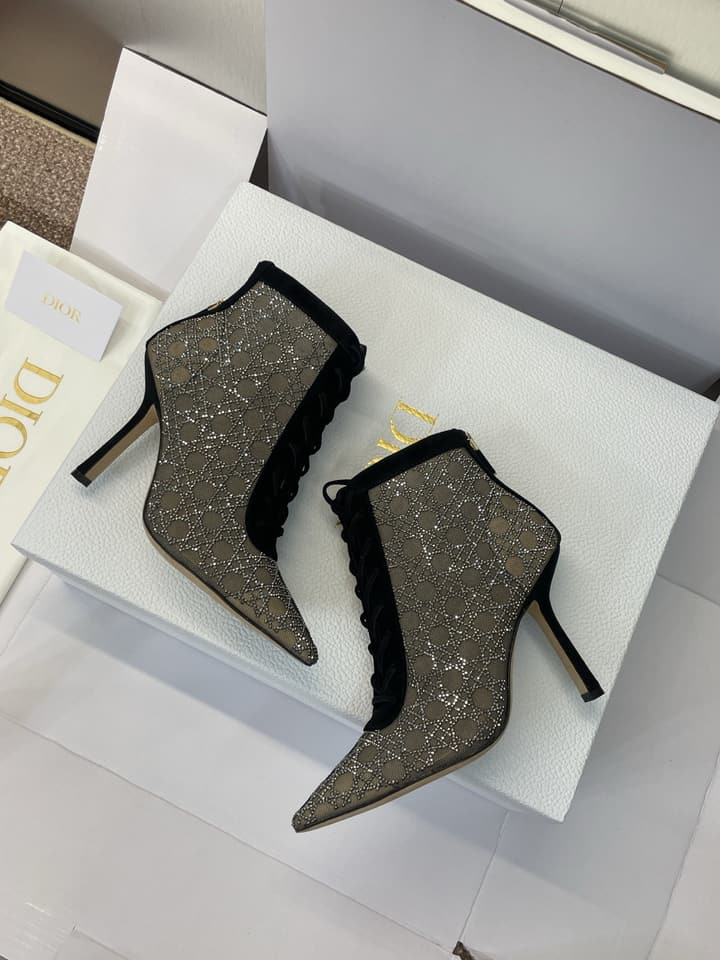 Dior CD-Capture Crystal High-Heel Ankle Boots – 2025 Spring/Summer Runway in Champagne Crystal Mesh