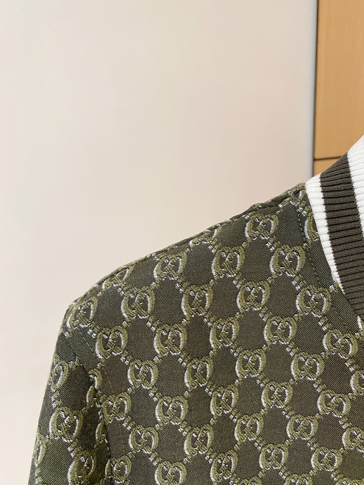 Gucci Men's Casual Jacket – 2025 Spring/Summer Collection in Charcoal Monogram Bomber