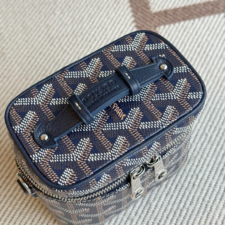 Goyard Muse Vanity Ultra Mini Cosmetic Bag in Blue