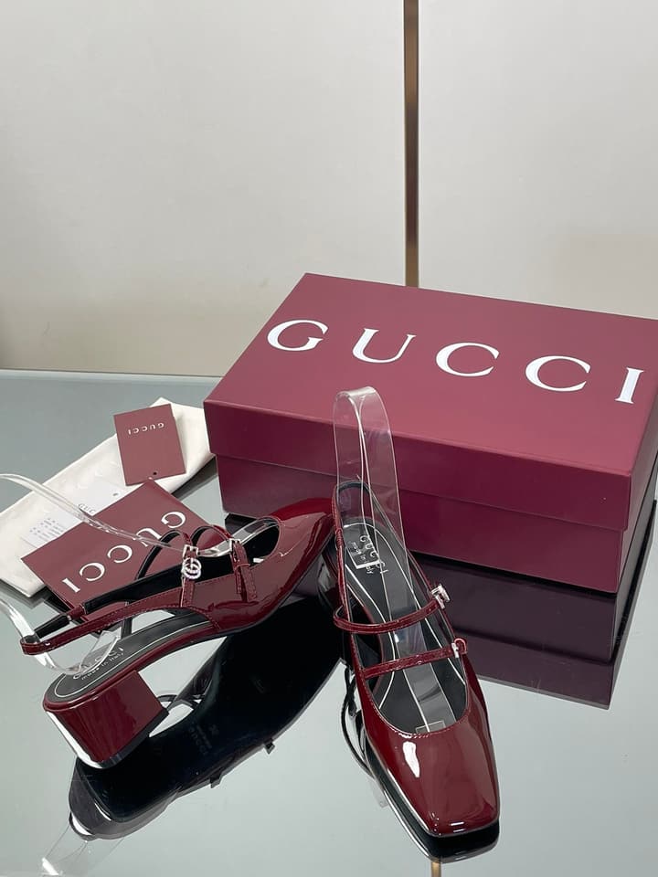 Gucci Crystal Double G Slingback Pumps – 2025 Fall Collection in Burgundy Red