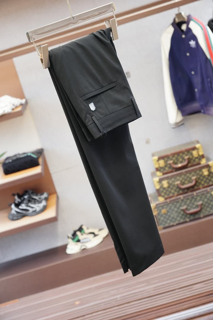 Brunello Cucinelli Blended Slim-Fit Jogger Pants
