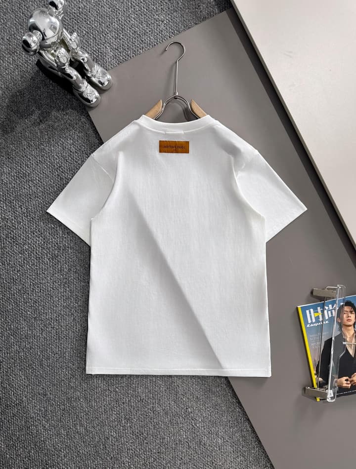 Louis Vuitton Gradient Flocked Clover Logo T-Shirt – 2025SS in Black
