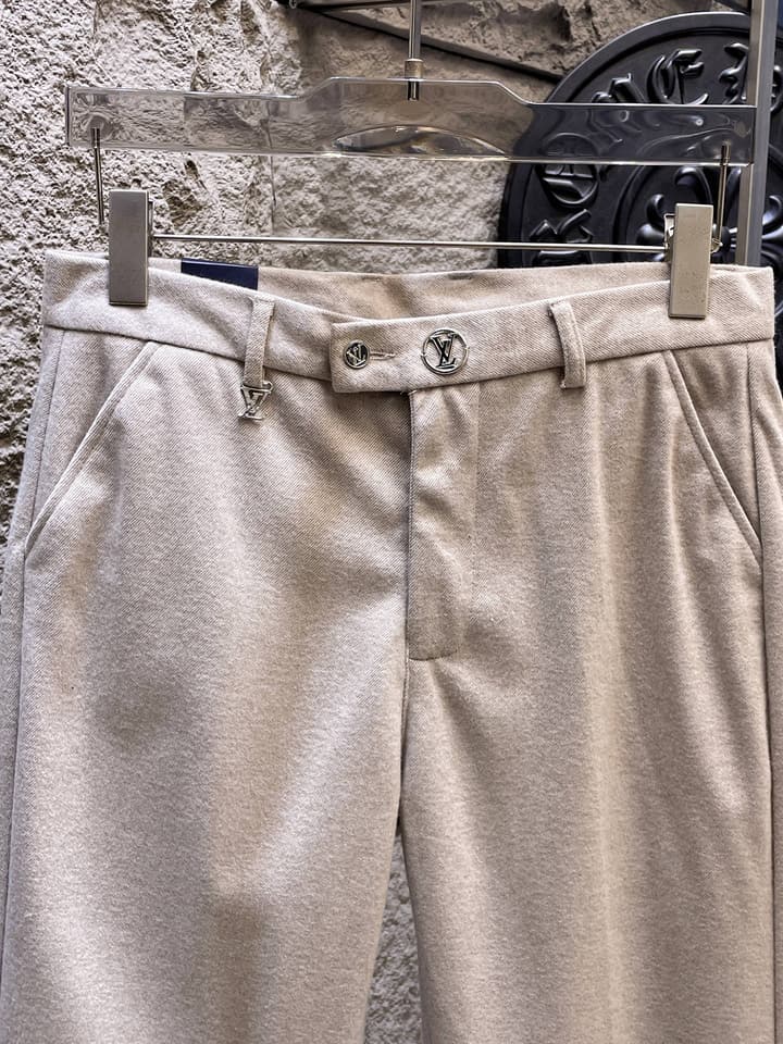 Louis Vuitton Wool Blend Dress Trousers – Autumn/Winter Collection in Black