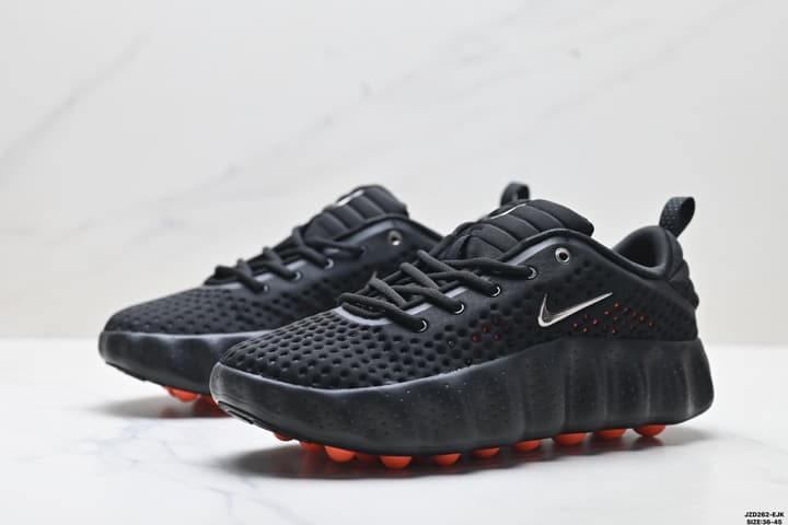 Nike Mind 002 Technology Training Shoes in Black