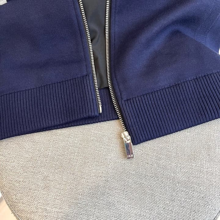 Gucci GG Logo Knit Zip Jacket – 2025FW in Black Monogram Knit