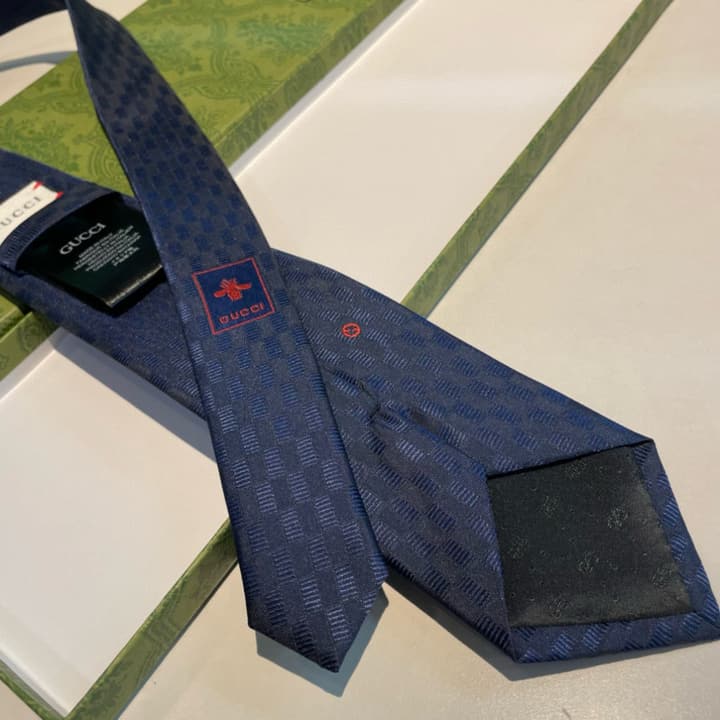 Gucci GG Logo Jacquard Tie in Black