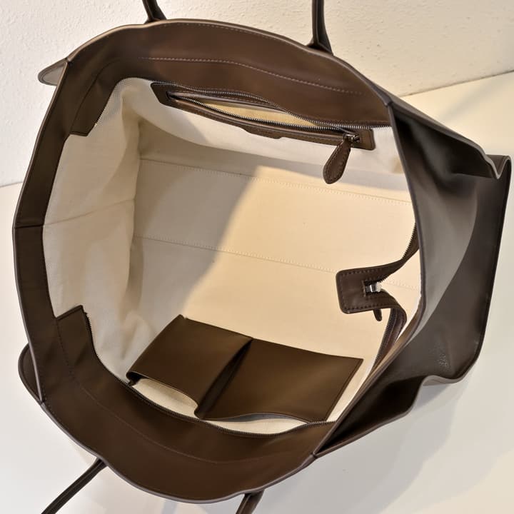 The Row Marlo Tote – 2025 Collection in Classic Black