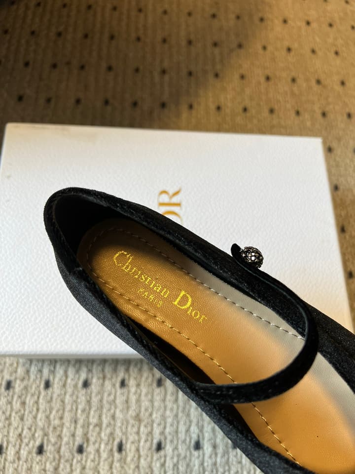 Dior Flat Mary Jane Shoes – 25SS in Black Patent Leather