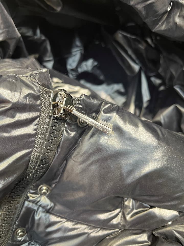 Moncler Cavettaz Long Down Jacket in Black Laqué
