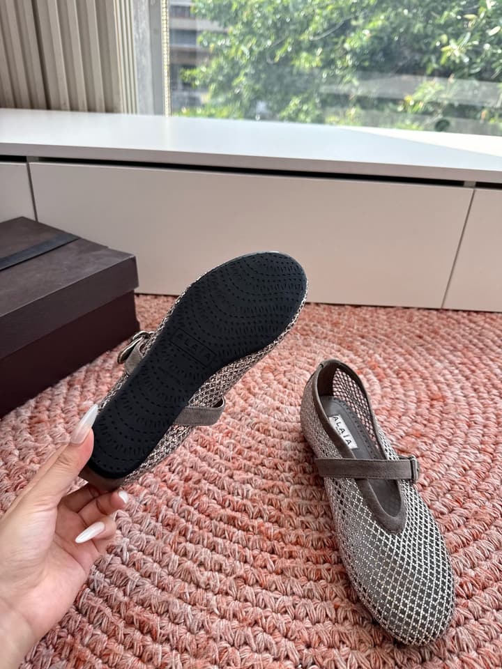 Alaïa Hidden Heel Fishnet Mules – 2026SS in Silver