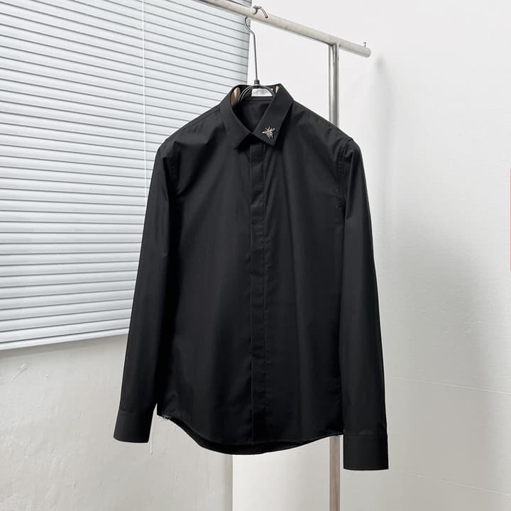 Dior Classic Metal Bee Shirt in Black