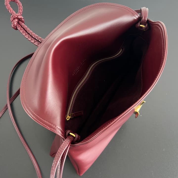 Bottega Veneta Medium Liberta Flap Crossbody Bag – Autumn/Winter Collection in Dark Espresso Brown