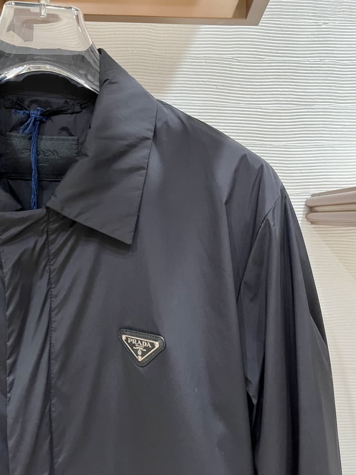 Prada Men's Re-Nylon Business Collar Jacket – 2025 Early Spring in Classic Black Nylon Jacket