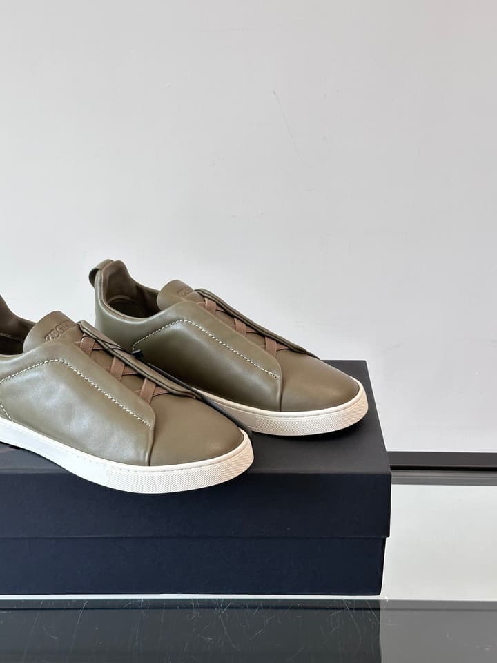 Zegna Men's Low-Top Leather Sneakers in Black & White