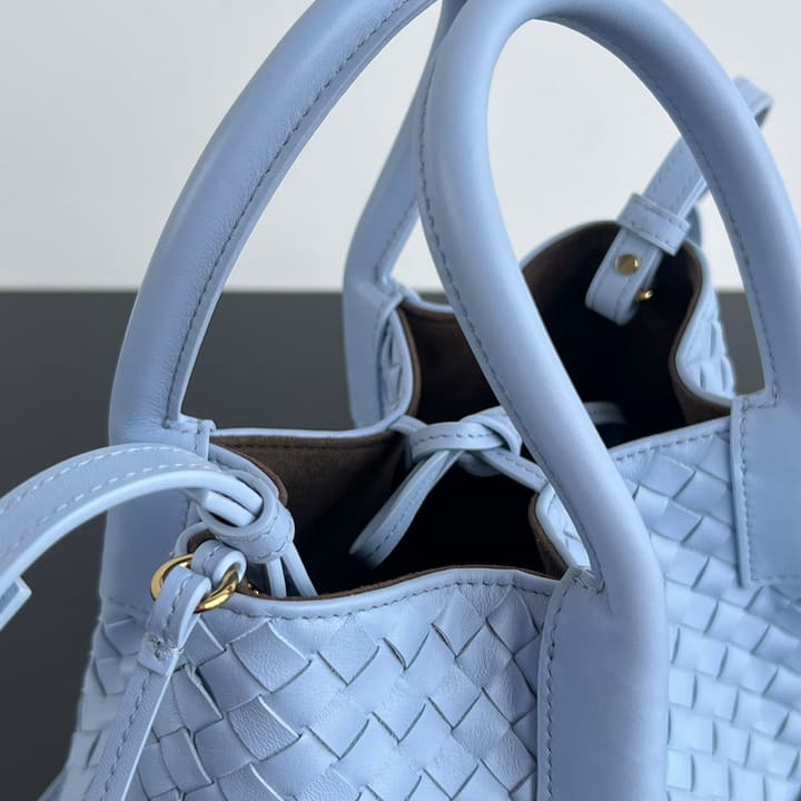 Bottega Veneta Pinacoteca Small Tote Handbag – 2025SS in Burgundy With Light Blue Lining A