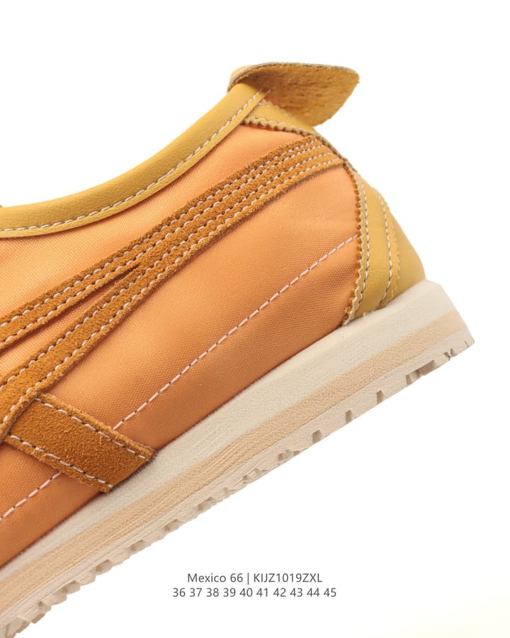 Onitsuka Tiger Mexico 66 Classic Sneakers in Warm Tan