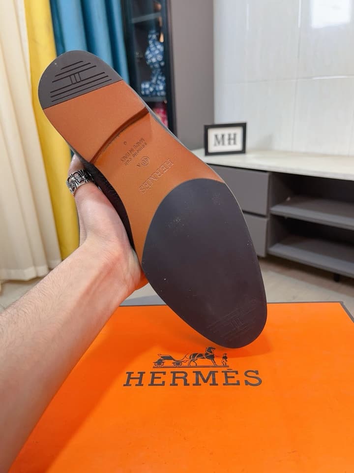 Hermès Business Leather Loafers
