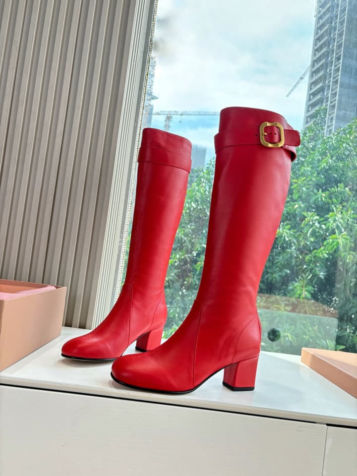 Miu Miu Chelsea Knee-High Boots – 25FW in Black