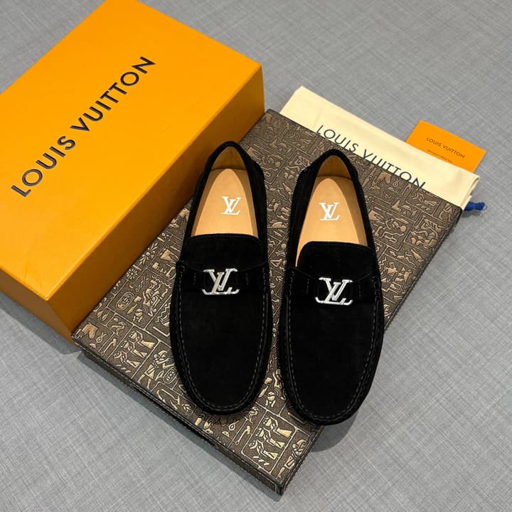 Louis Vuitton Men's Suede Driving Shoes in Black Suede