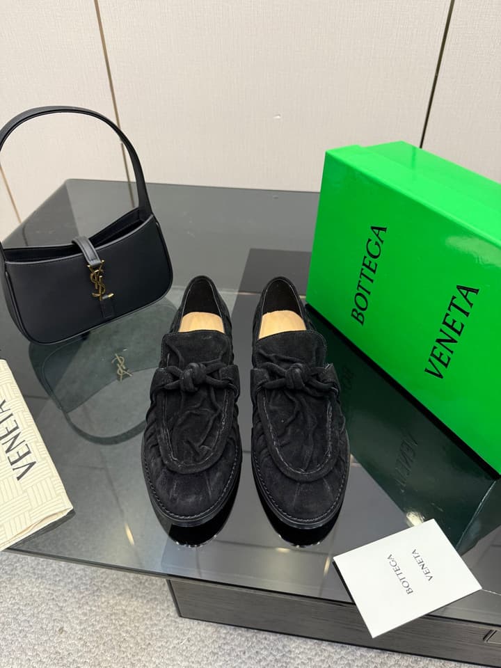 Bottega Veneta Astaire Suede Loafers in Black Leather